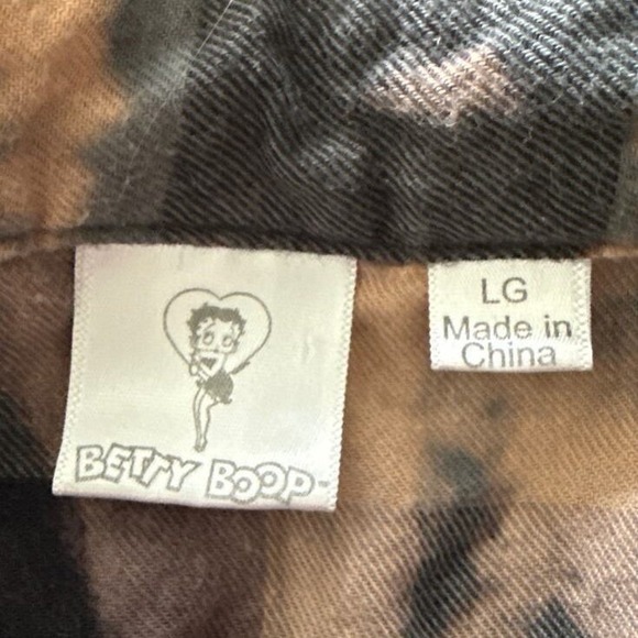 Betty Boop Flannel Shirt Bleached Plaid Motorcycle Graphic Long Sleeve Womens LG - Picture 3 of 8